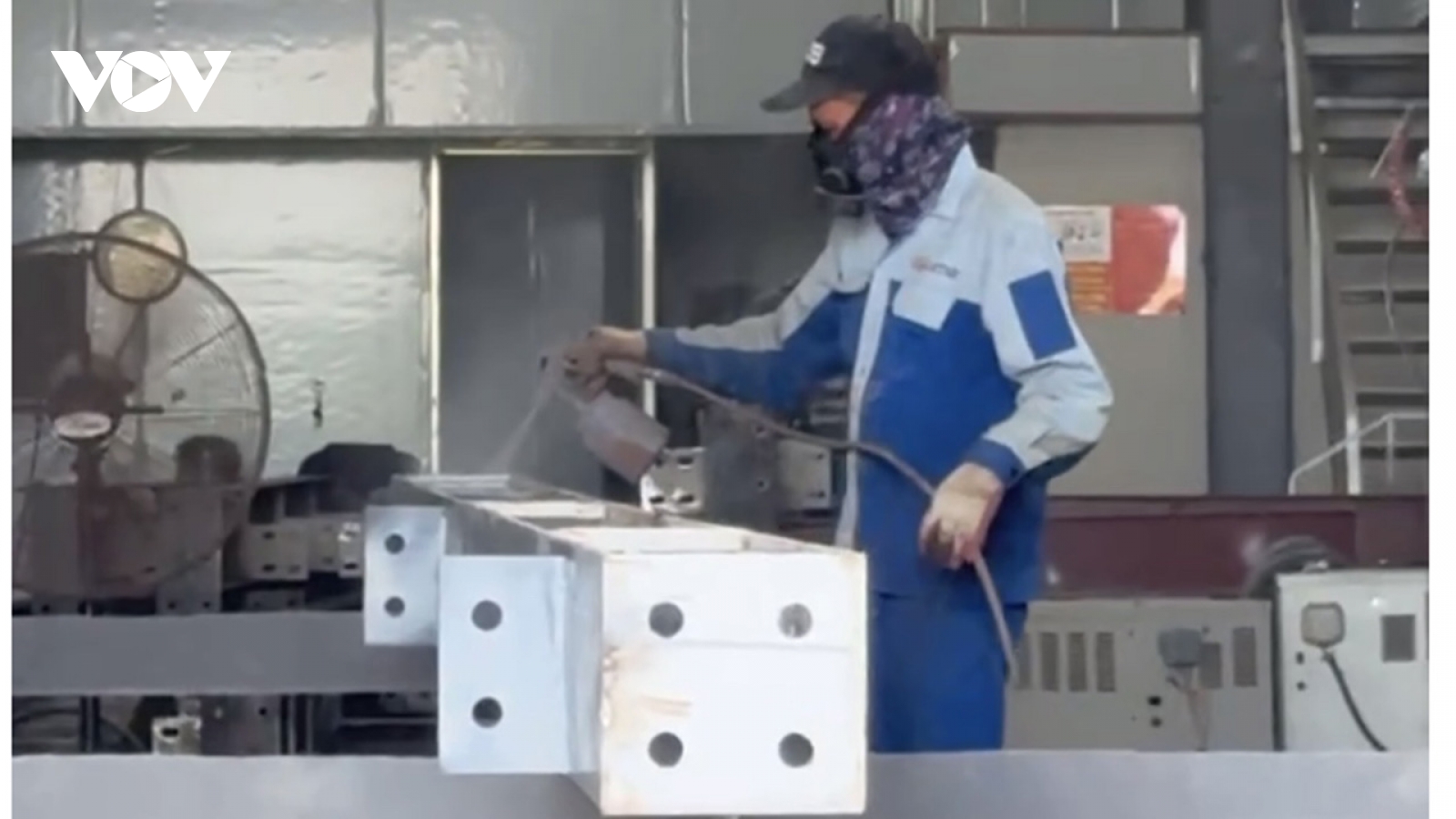 Xưởng cơ khí trong khu dân cư An Khánh bị "tố" gây ô nhiễm, nguy cơ cháy nổ