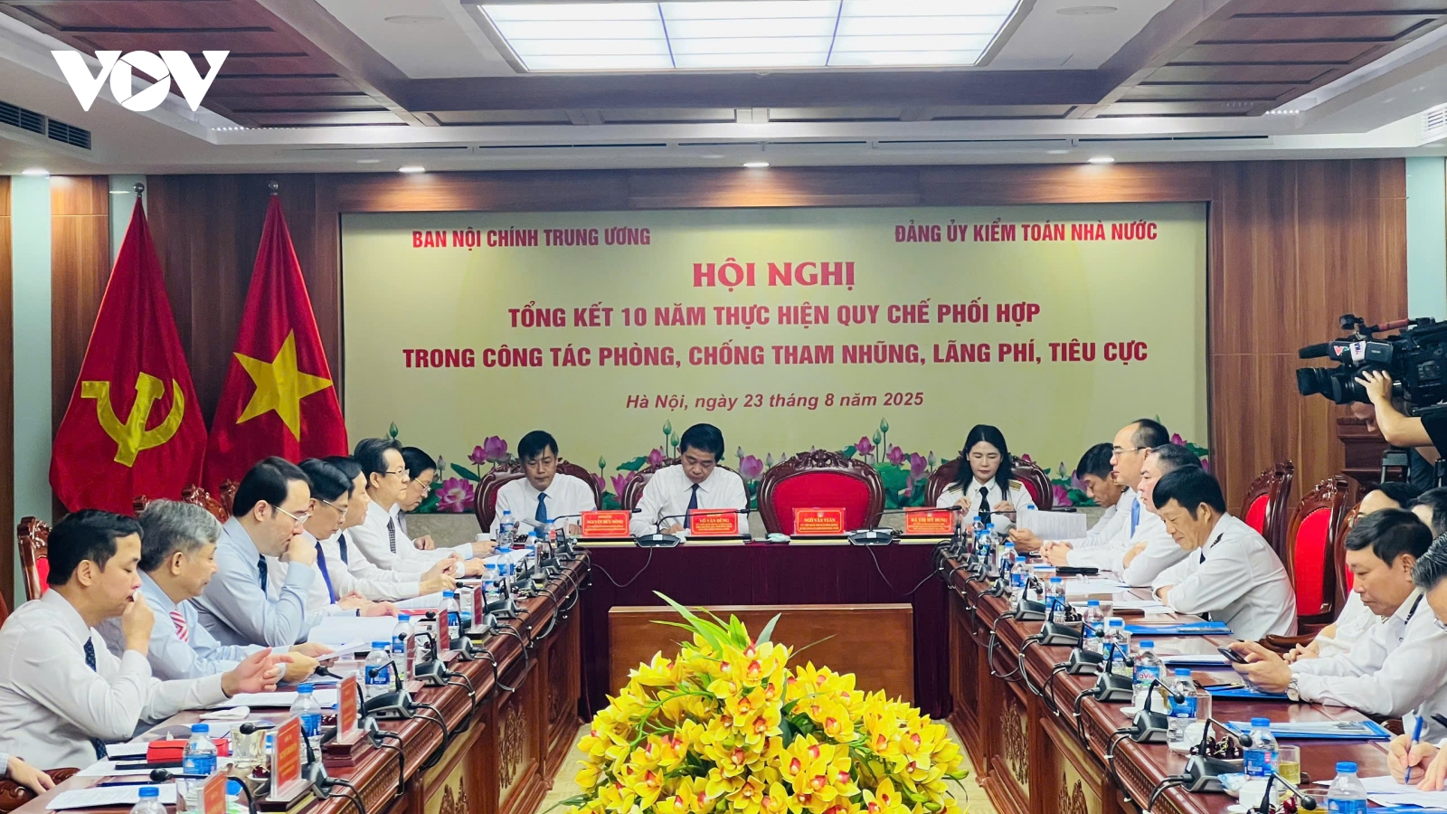 Phòng chống tham nhũng, lãng phí, tiêu cực giúp xây dựng Đảng trong sạch vững mạnh