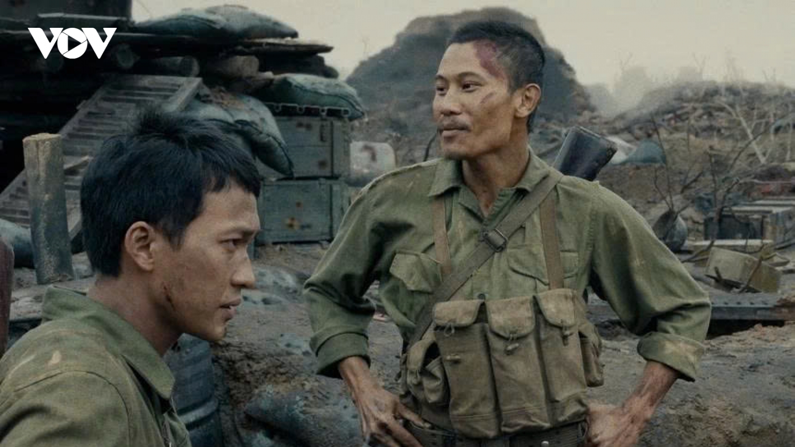 "Mưa đỏ" thu hơn 50 tỷ đồng sau 1 ngày khởi chiếu chính thức