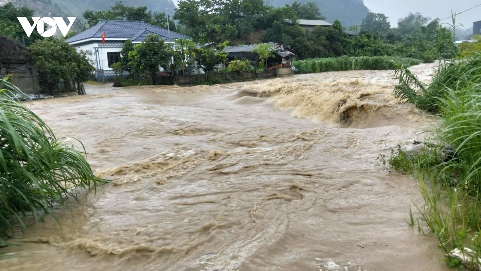 Mưa lớn gây ngập úng nhiều nơi ở Sơn La