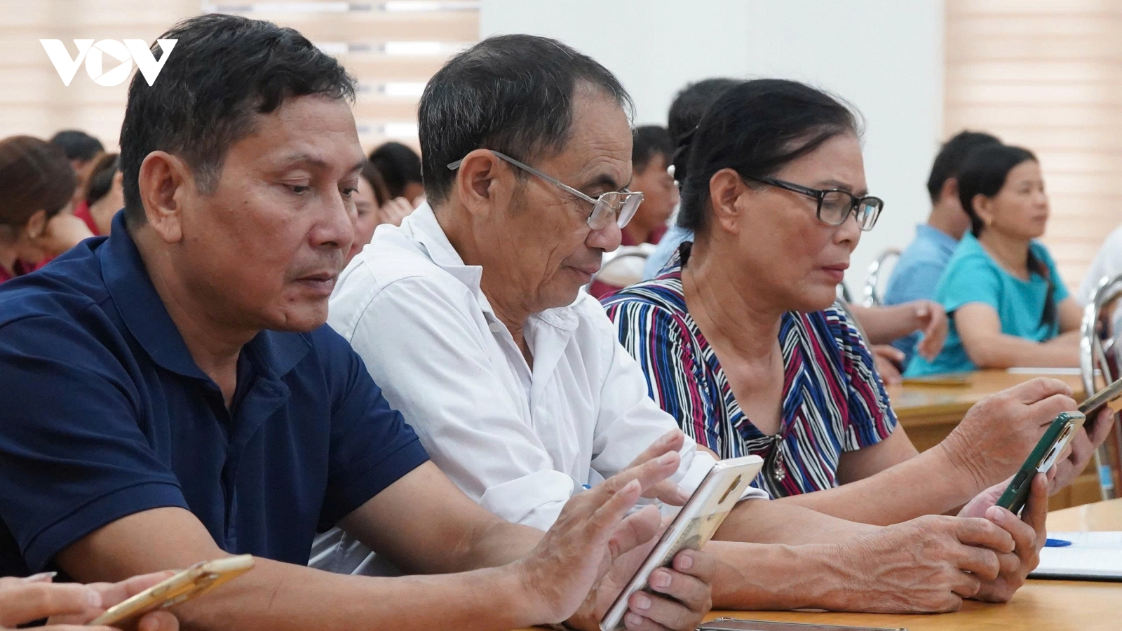 Thái Nguyên: Cả thôn, xóm học làm dịch vụ công tại nhà