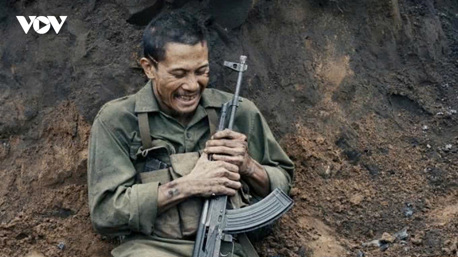 "Mưa đỏ" đạt doanh thu 200 tỷ đồng sau chưa đầy 1 tuần công chiếu