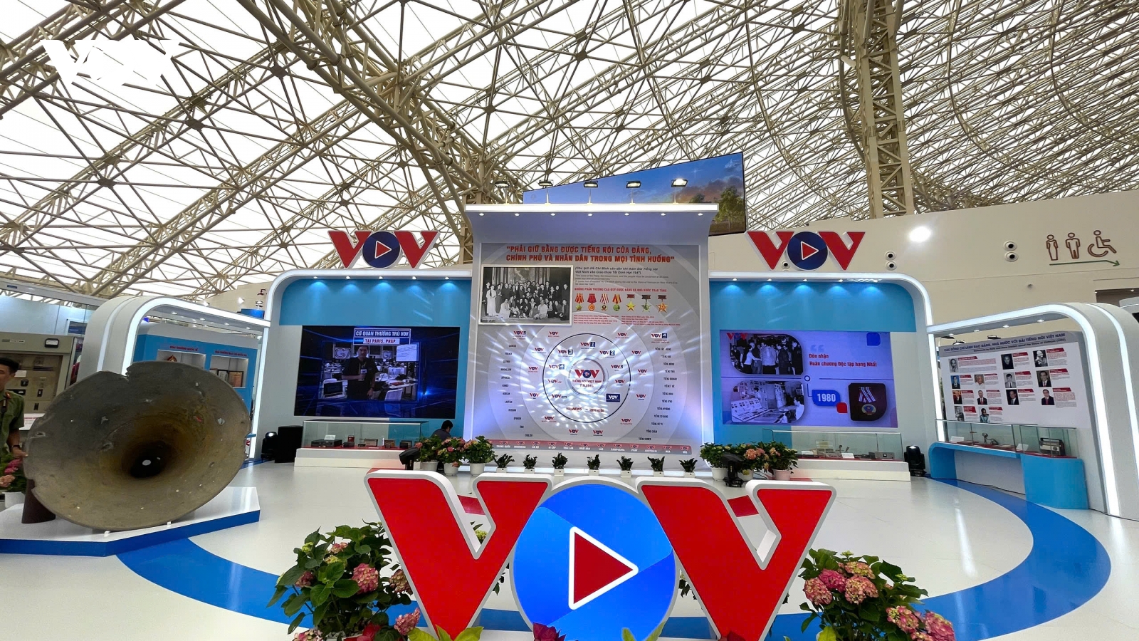 Ấn tượng không gian trưng bày của VOV tại Triển lãm Quốc gia A80