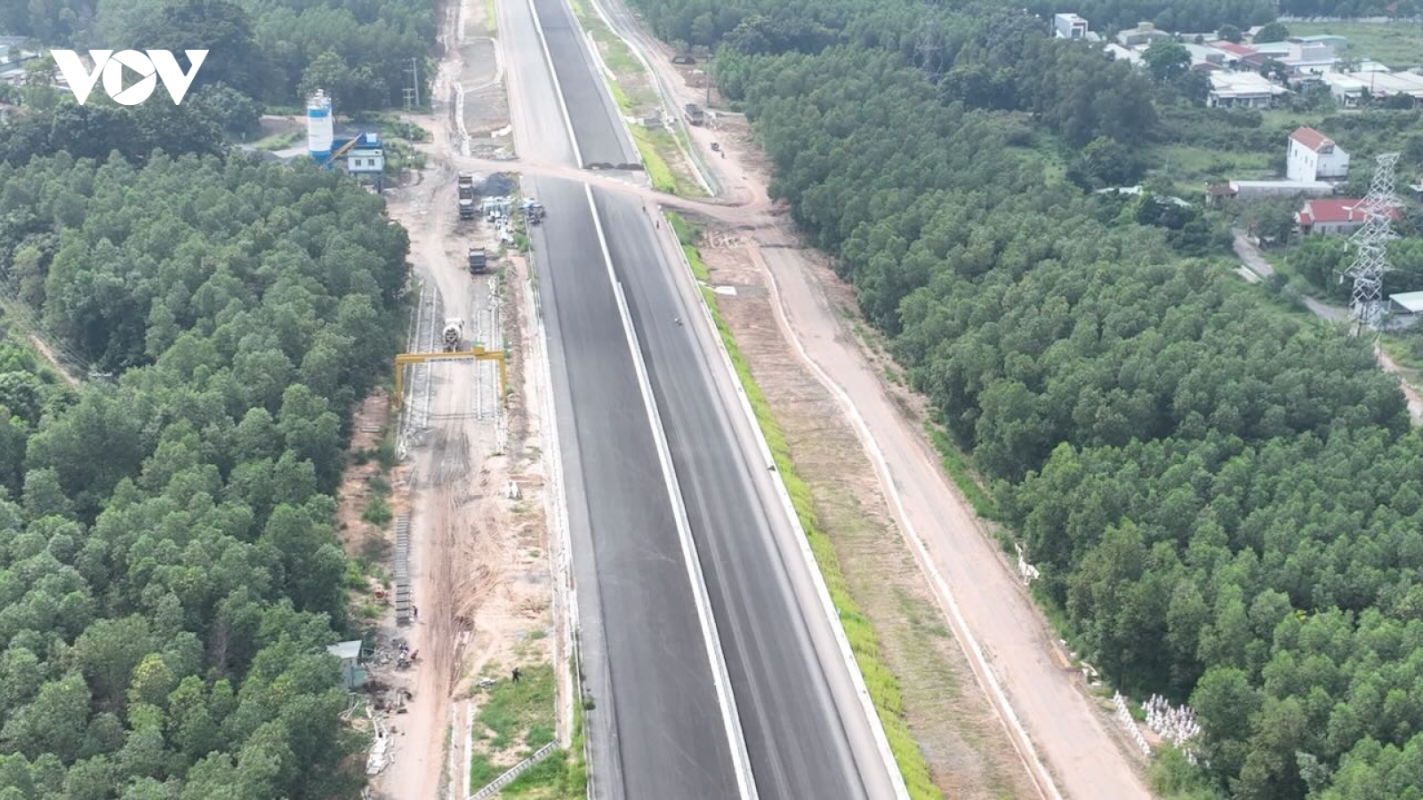 Đồng Nai đẩy nhanh tiến độ các dự án hạ tầng về đích đúng hẹn