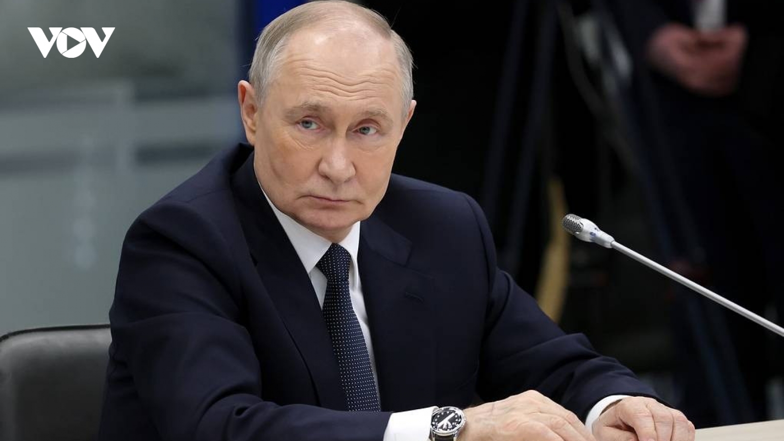 Tổng thống Nga Putin nói sẵn sàng gặp nếu Tổng thống Ukraine Zelensky đến Moscow