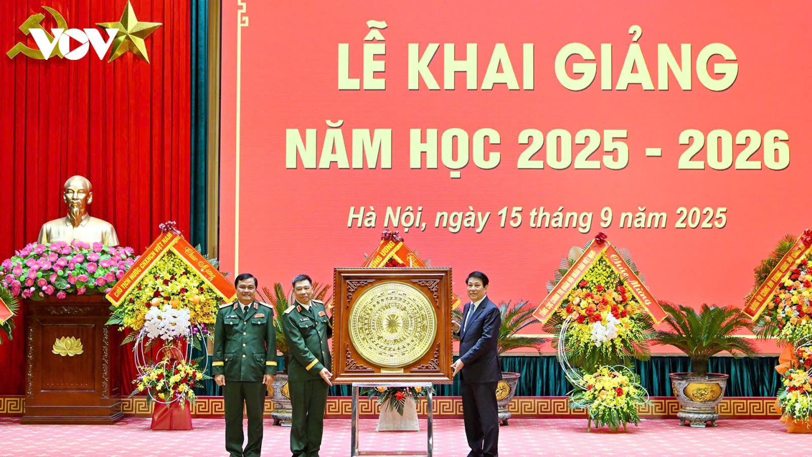 Chủ tịch nước Lương Cường dự khai giảng năm học 2025-2026 tại Học viện Quốc phòng