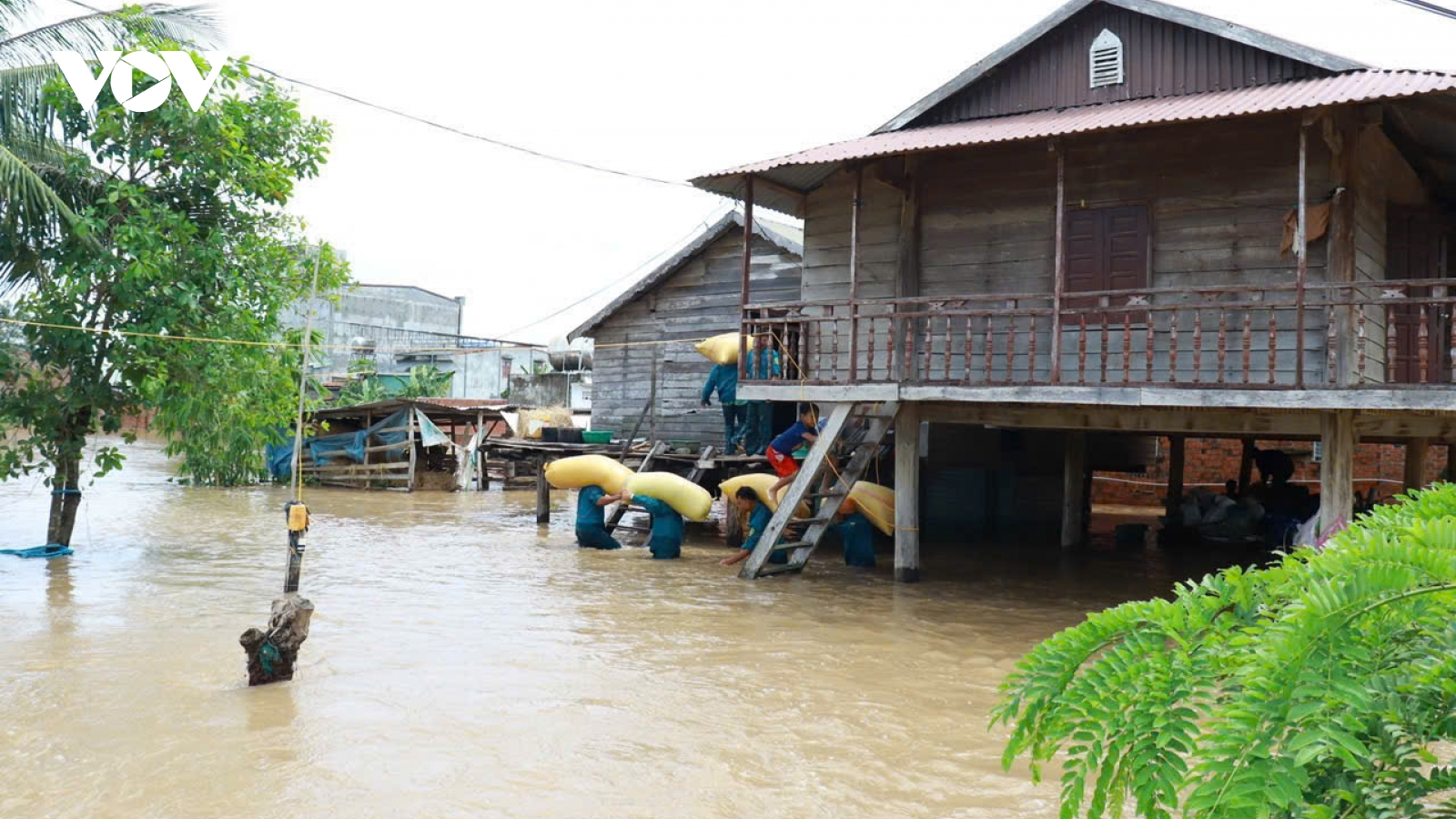 Đề xuất di dời, tái định cư 180 hộ dân để tránh ngập lụt