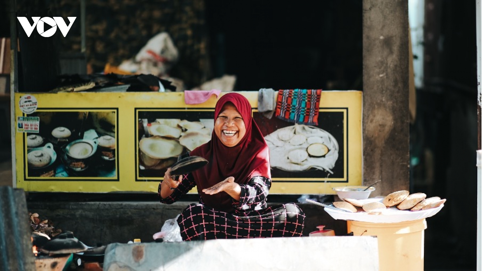 Bánh Bò Ha Cô Đặc sản lửa hồng gói trọn hồn quê An Giang