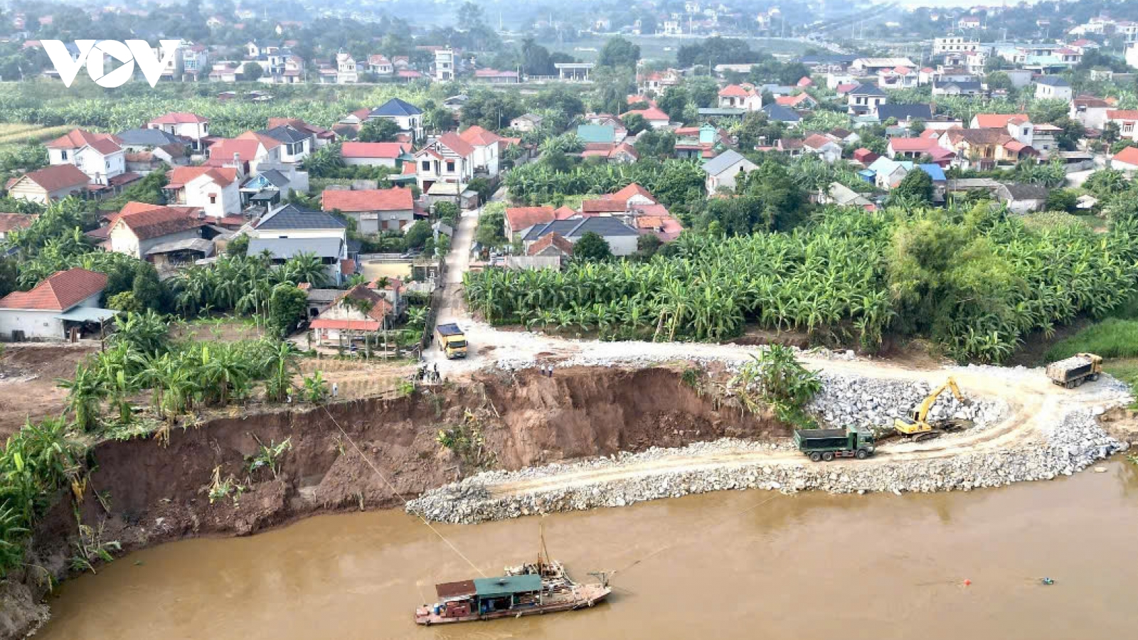 Bờ sông Hồng sạt lở, Phú Thọ chi 7,5 tỷ đồng làm kè giữ đất, bảo vệ dân