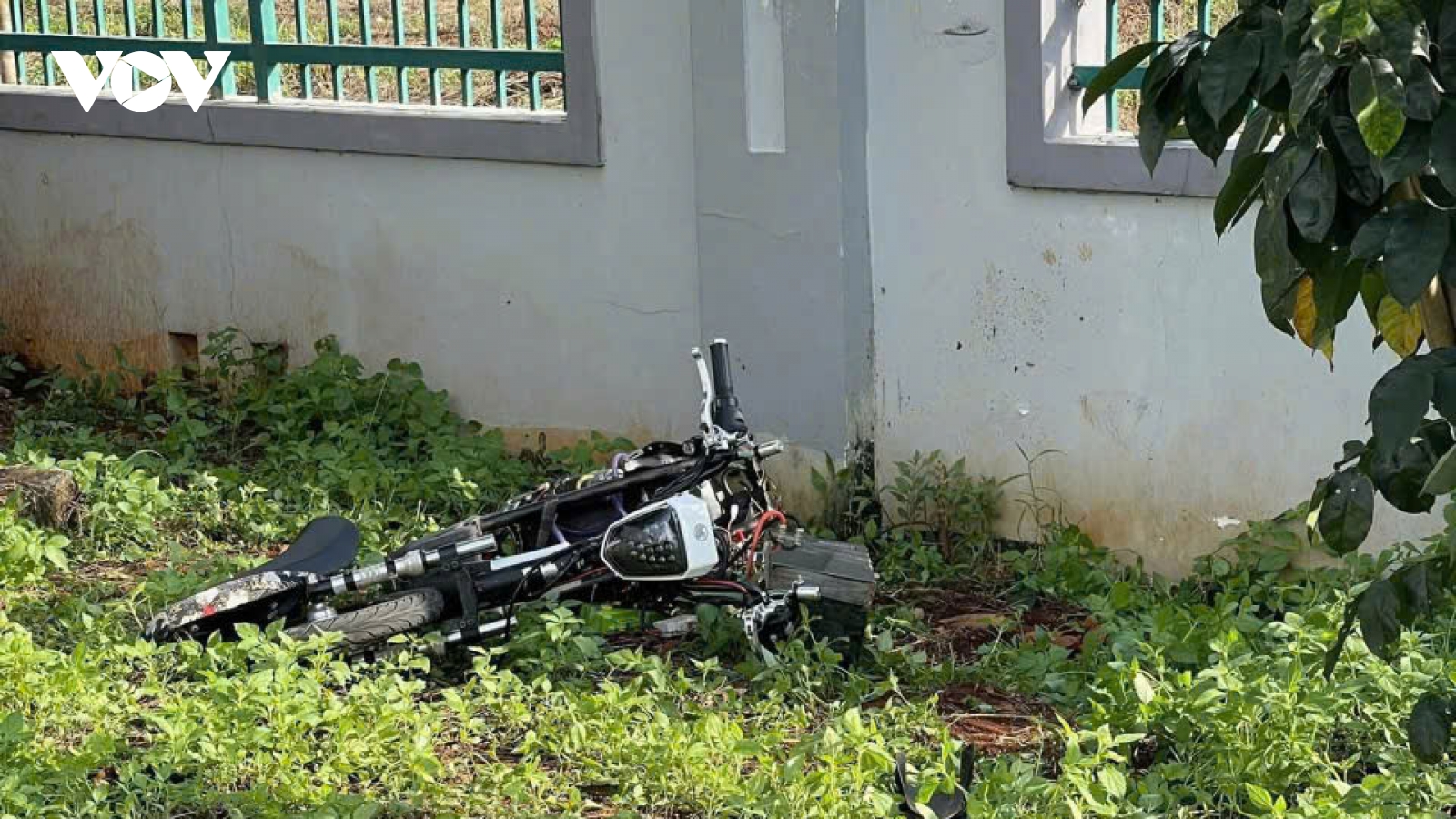 Kẹt tay ga xe đạp điện, nam sinh lớp 11 ở Đồng Nai tử vong trong trường học