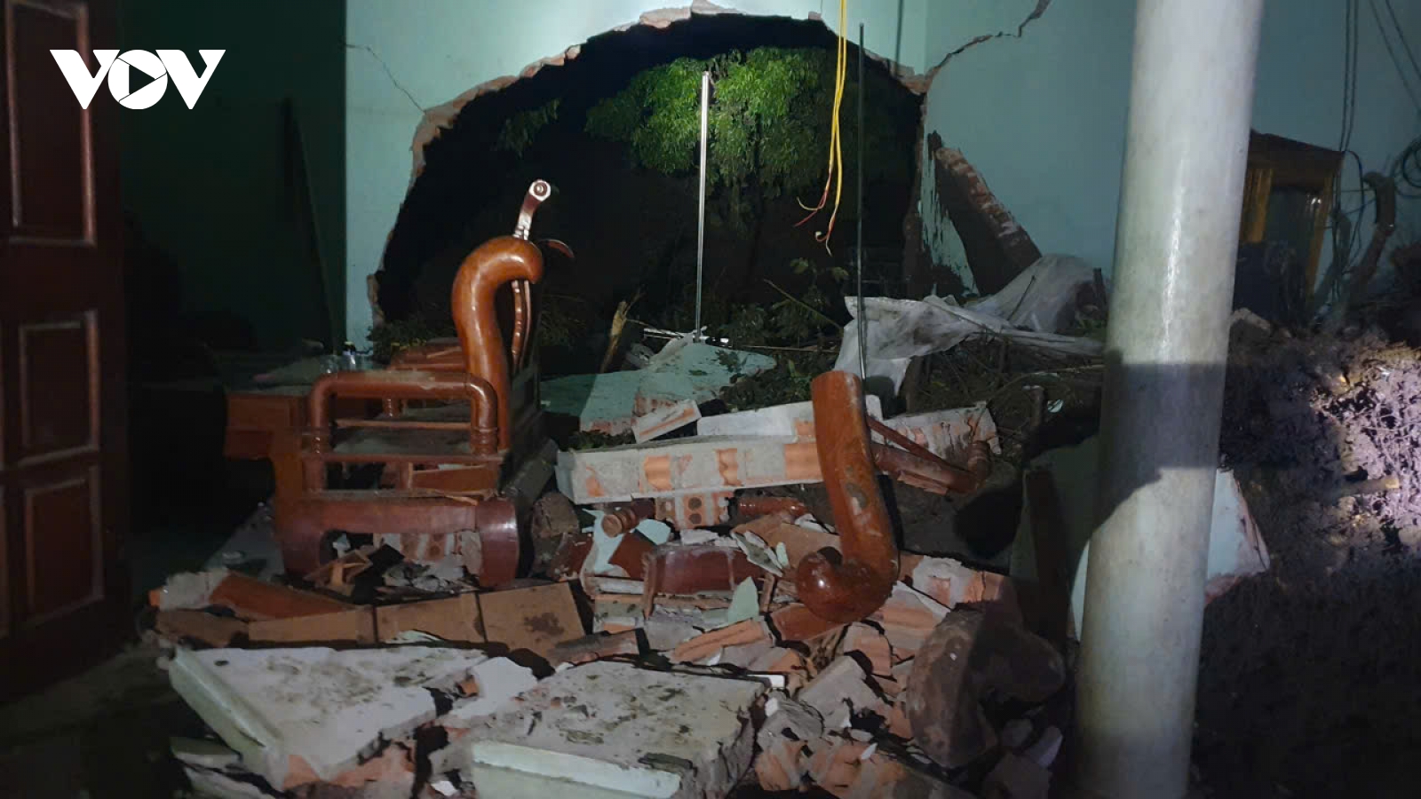 Sạt lở đất đá do mưa kéo dài ở Sơn La, 1 nam thanh niên bị thương