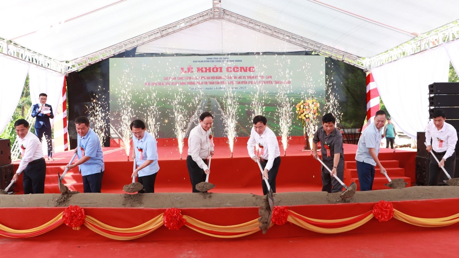 Lai Châu khởi công Dự án giao thông chào mừng Đại hội Đảng bộ tỉnh lần thứ XV