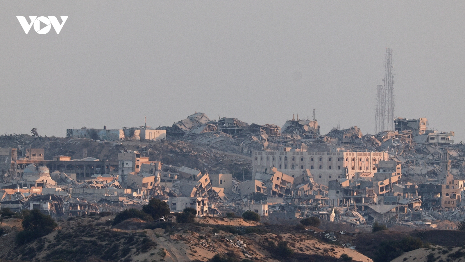 Houthi phóng tên lửa đạn đạo và UAV tấn công Israel
