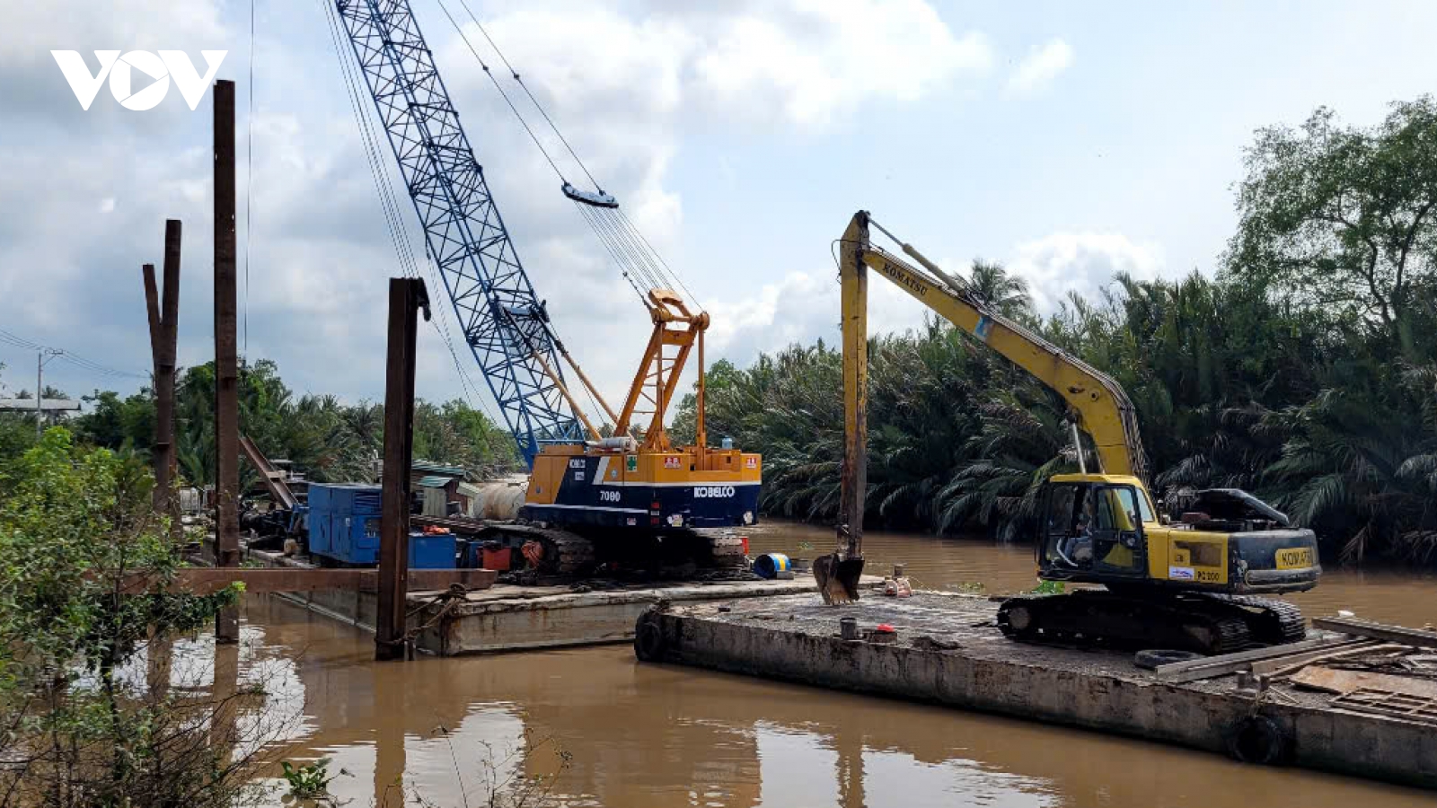 Khởi công công trình giao thông chào mừng đại hội Đảng bộ Đồng Tháp
