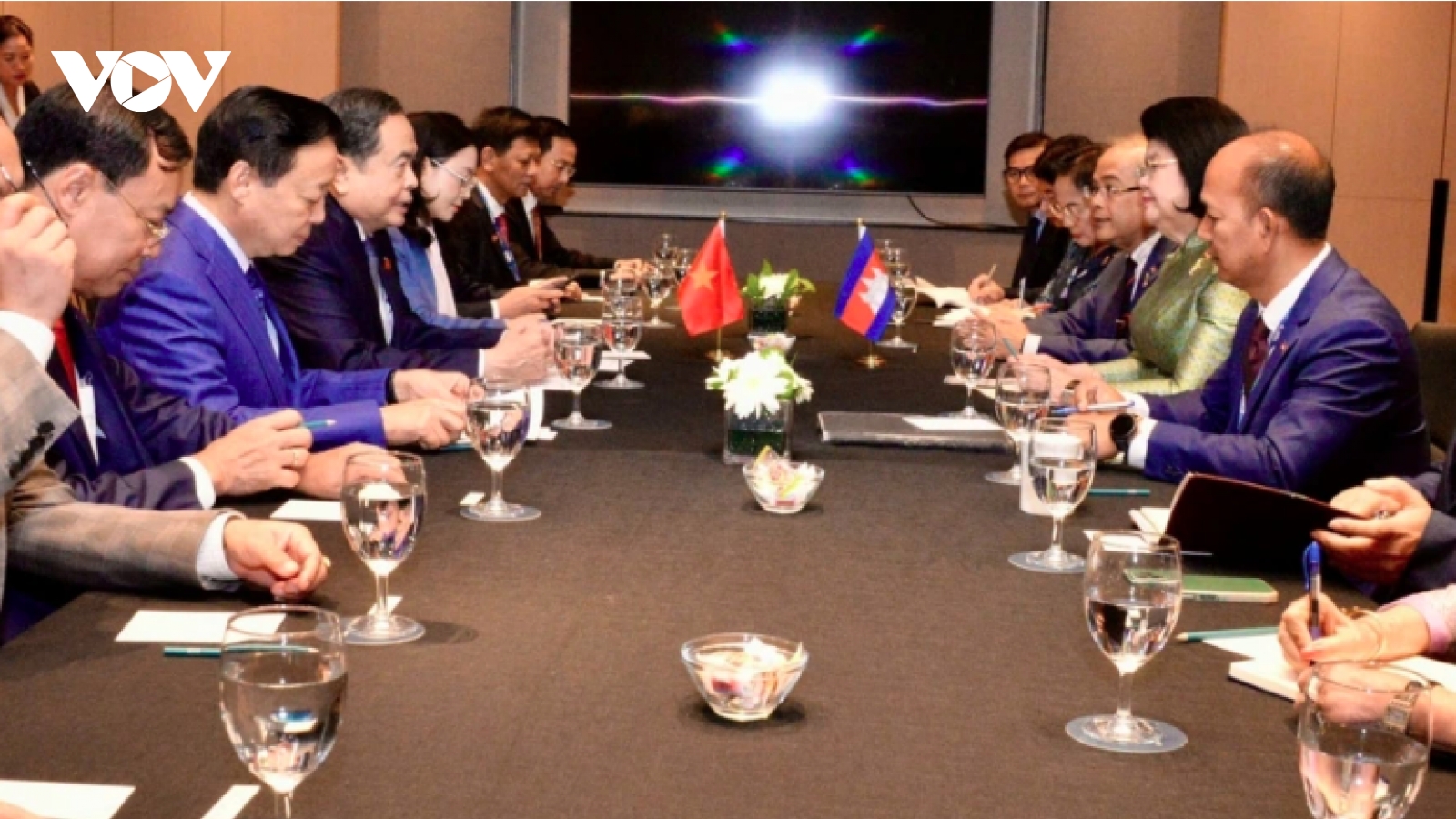 NA Chairman holds bilateral meetings with parliamentary leaders on AIPA-46 sidelines