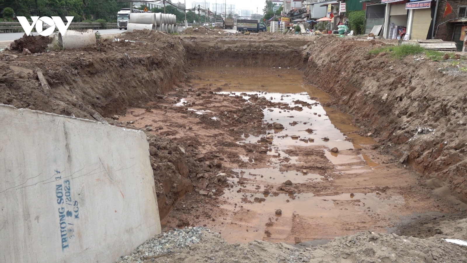 Quốc lộ 1A Văn Điển – Ngọc Hồi ì ạch: chủ đầu tư cần làm rõ trách nhiệm của nhà thầu