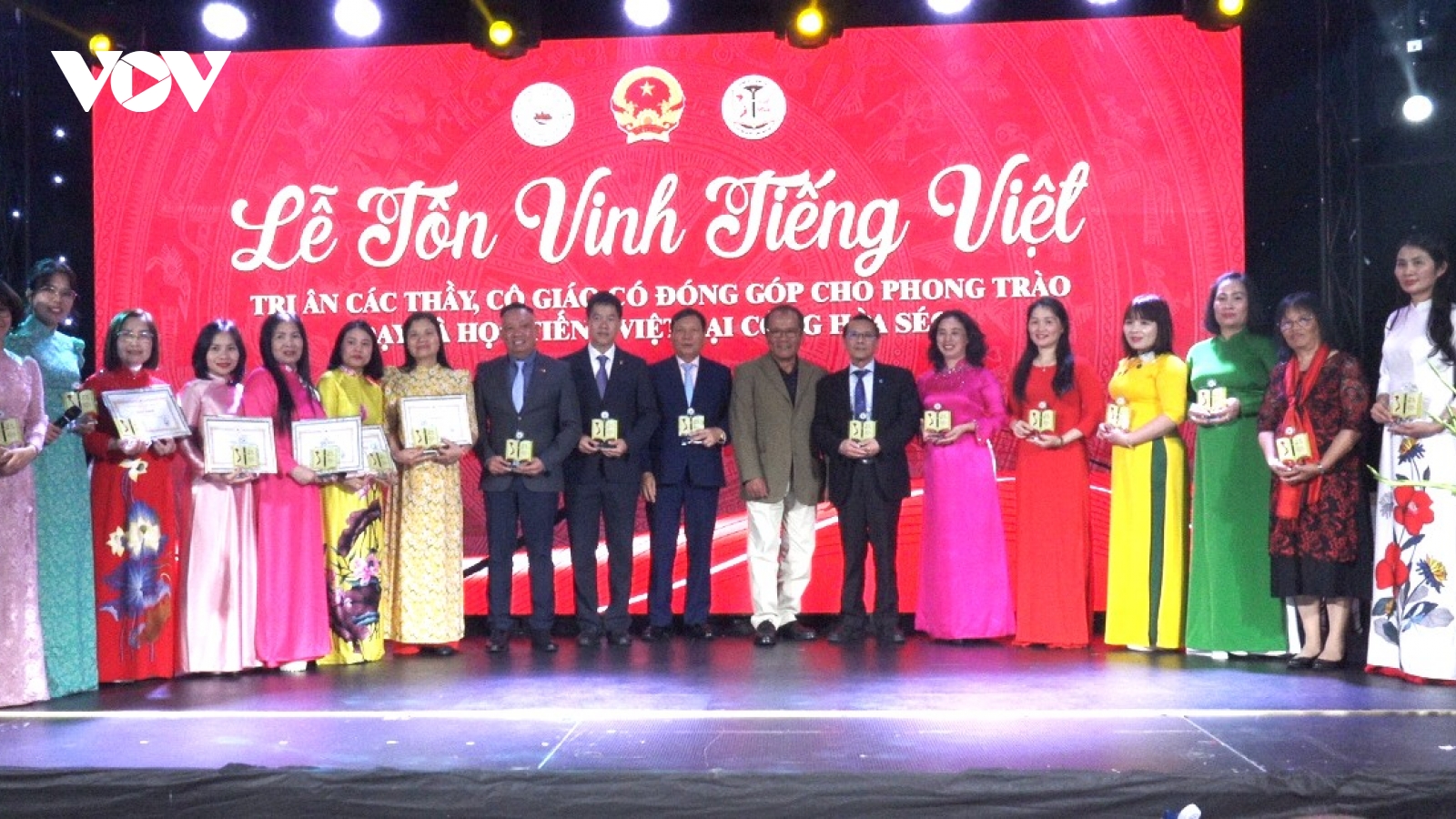 Chương trình “Tôn vinh Tiếng Việt” trong cộng đồng người Việt Nam tại Cộng hòa Séc