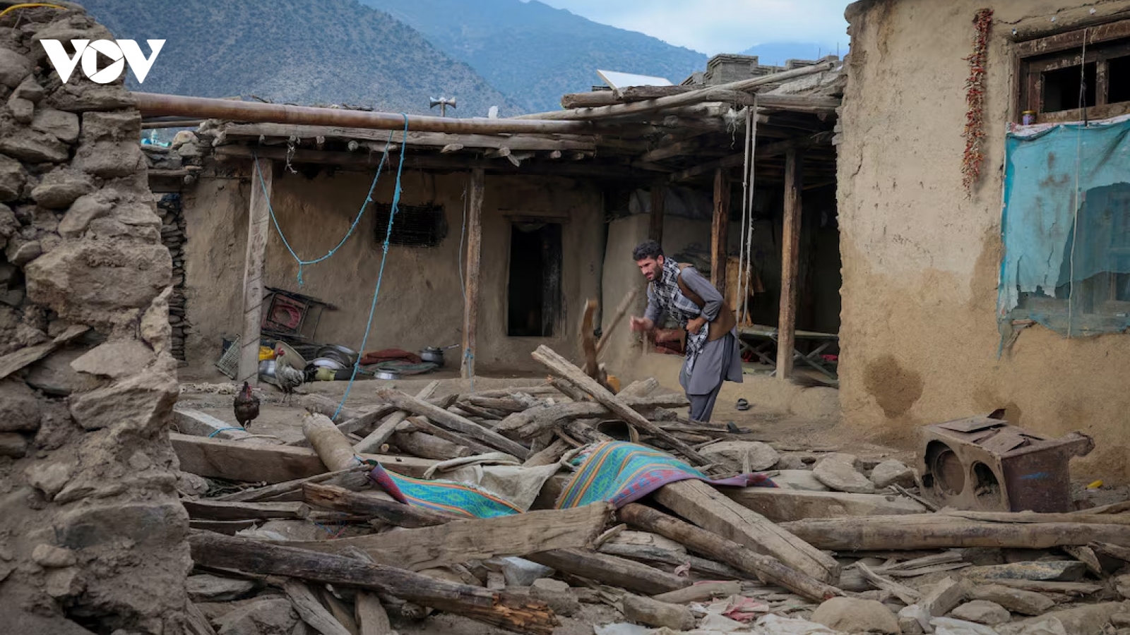 Liên tiếp hứng chịu dư chấn động đất, Afganistan kêu gọi quốc tế hỗ trợ