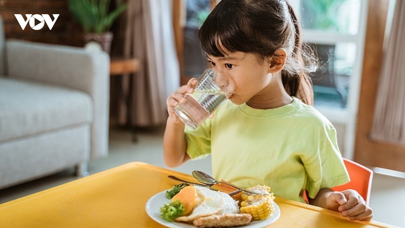 Món ăn sáng cho trẻ đi học: Nhanh gọn mà giàu dinh dưỡng