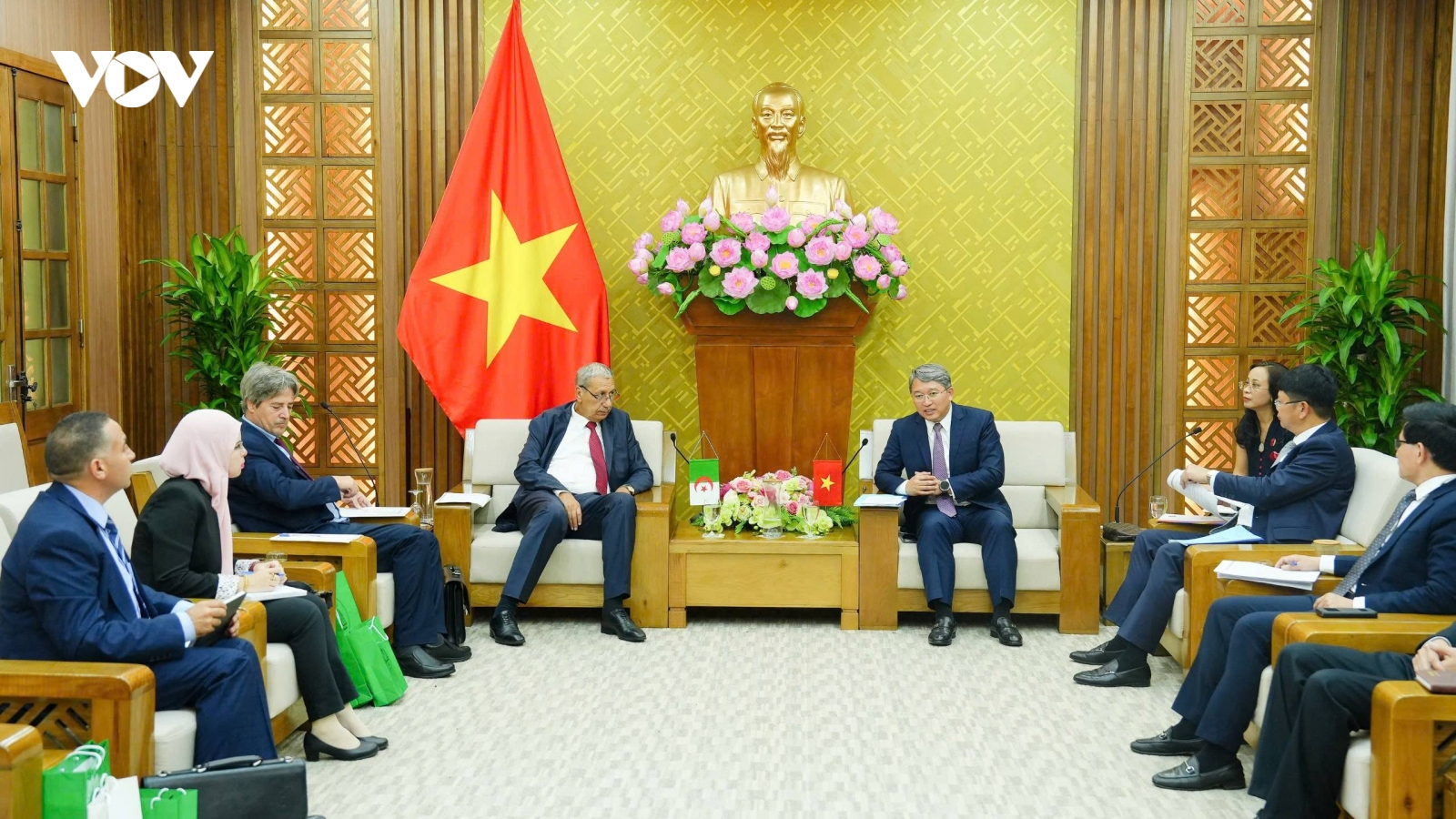 Việt Nam - Algeria tăng cường hợp tác pháp luật, tư pháp