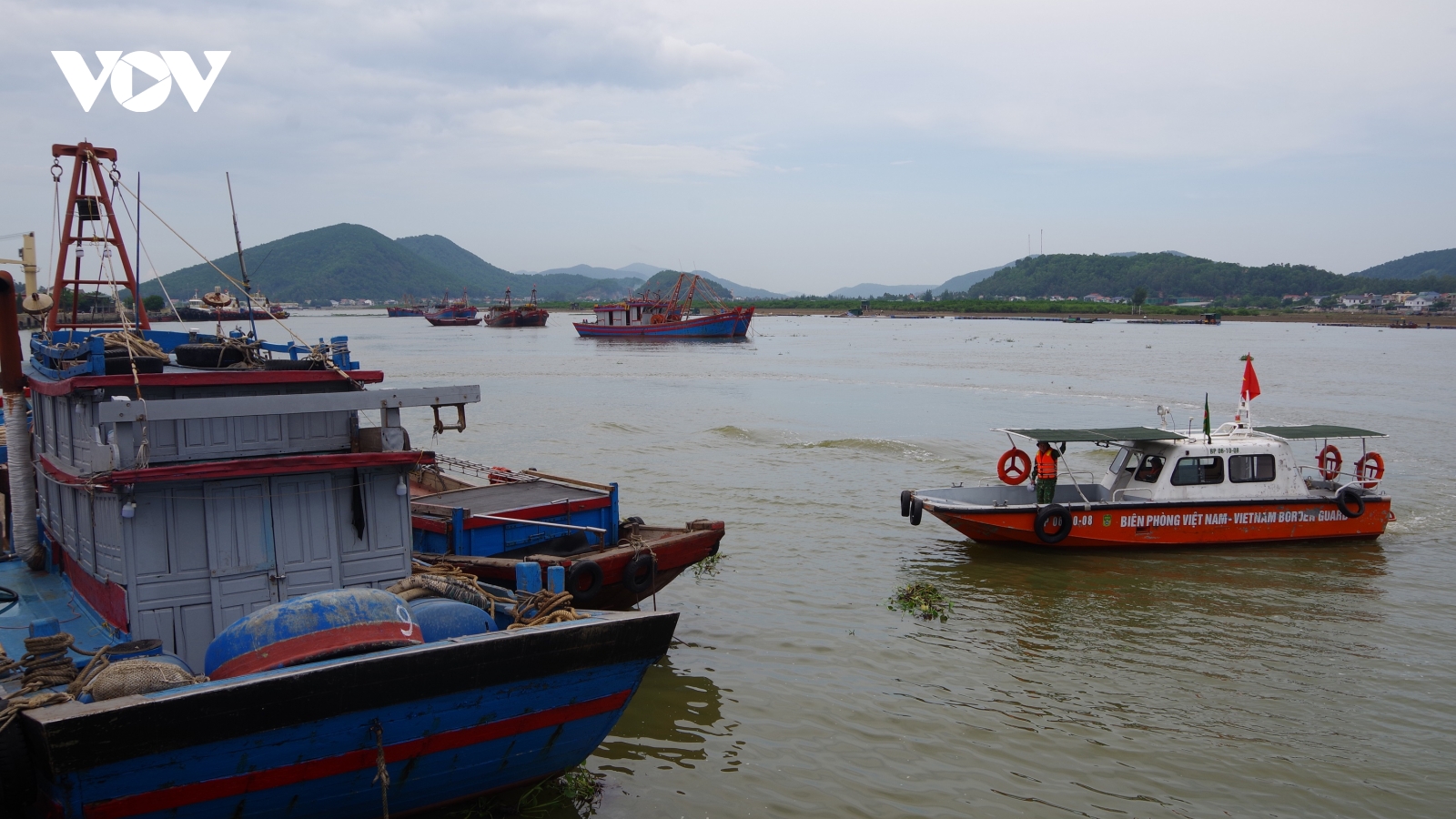 Nghệ An hỏa tốc cấm tàu thuyền ra khơi từ 5h ngày 27/9 để ứng phó bão số 10