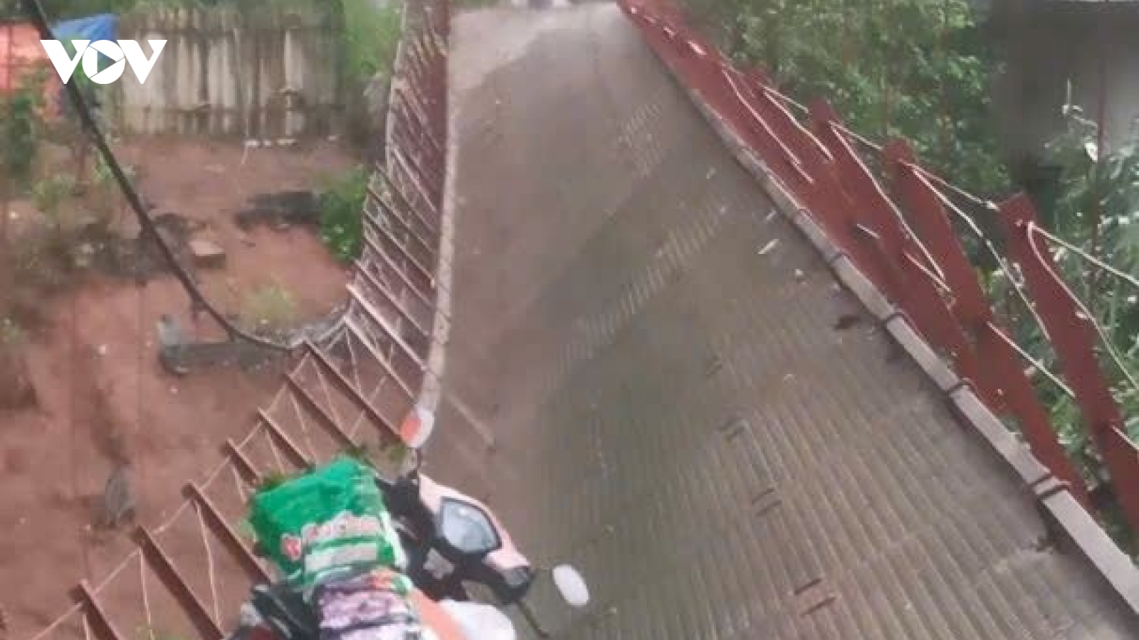 Cầu treo Tả Ngảo bị sự cố, may mắn không có thương vong