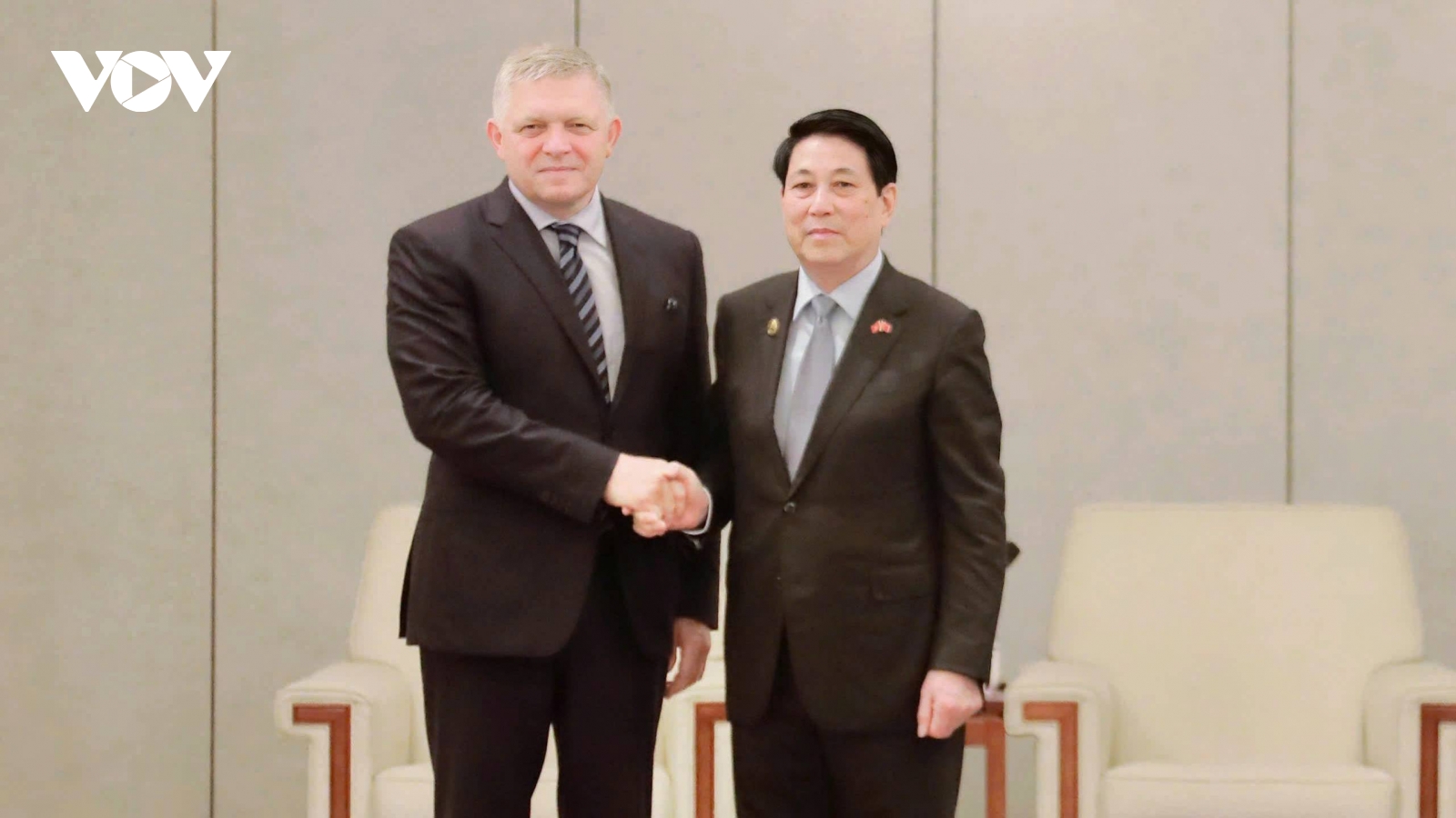 Chủ tịch nước Lương Cường tiếp Thủ tướng Slovakia Robert Fico
