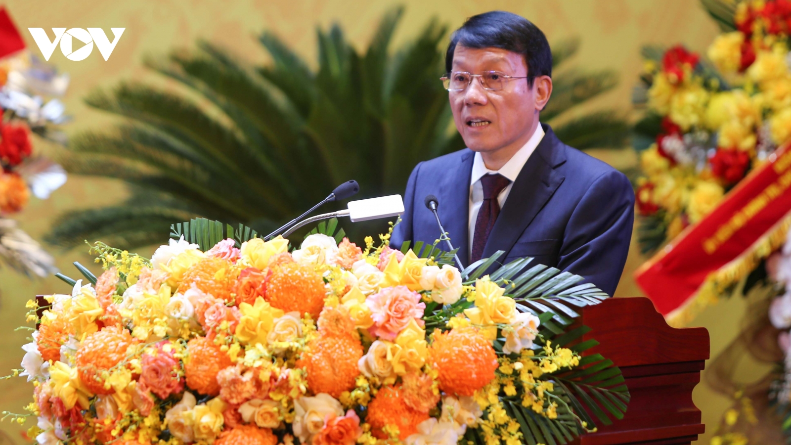 Đại tướng Lương Tam Quang dự và chỉ đạo Đại hội Đảng bộ tỉnh Cao Bằng