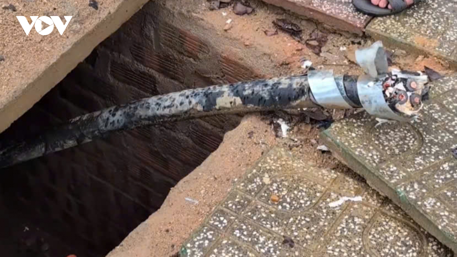 Bắt 8 thanh niên thực hiện nhiều vụ trộm dây cáp điện ở Quảng Ngãi