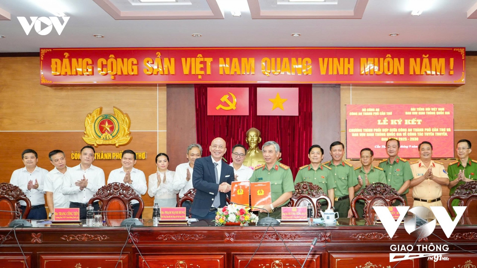 Ban VOV Giao thông Quốc gia và Công an TP.Cần Thơ ký kết Quy chế phối hợp tuyên truyền