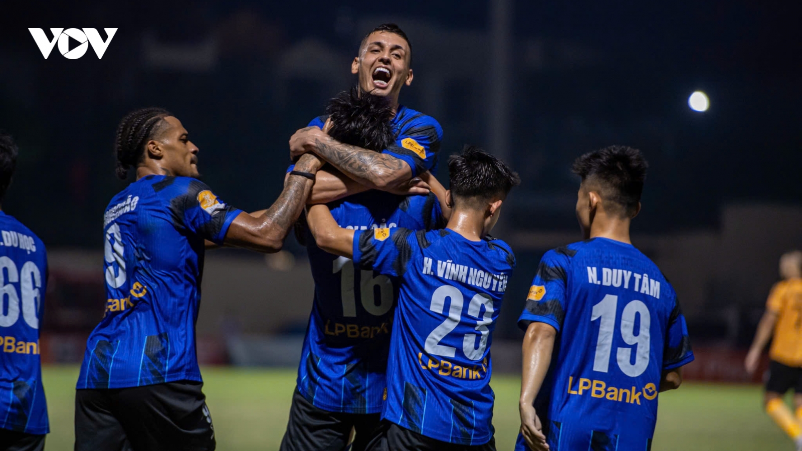 VPF và VFF ra quyết định quan trọng về V-League, HAGL được hưởng lợi