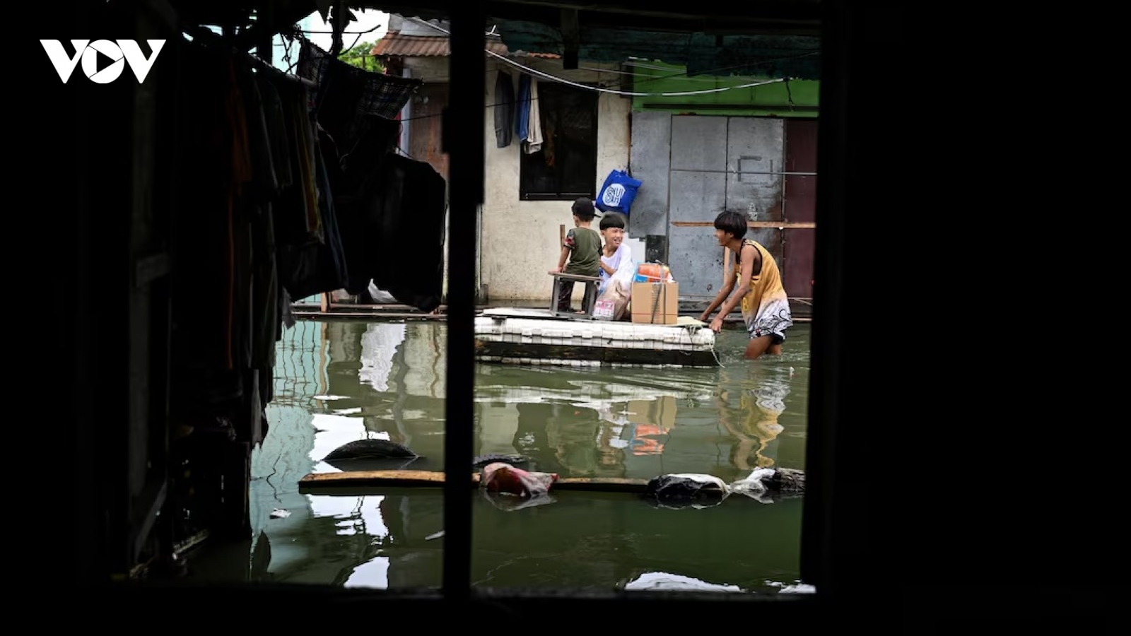 Bão Bualoi càn quét Philippines khiến ít nhất 10 người thiệt mạng