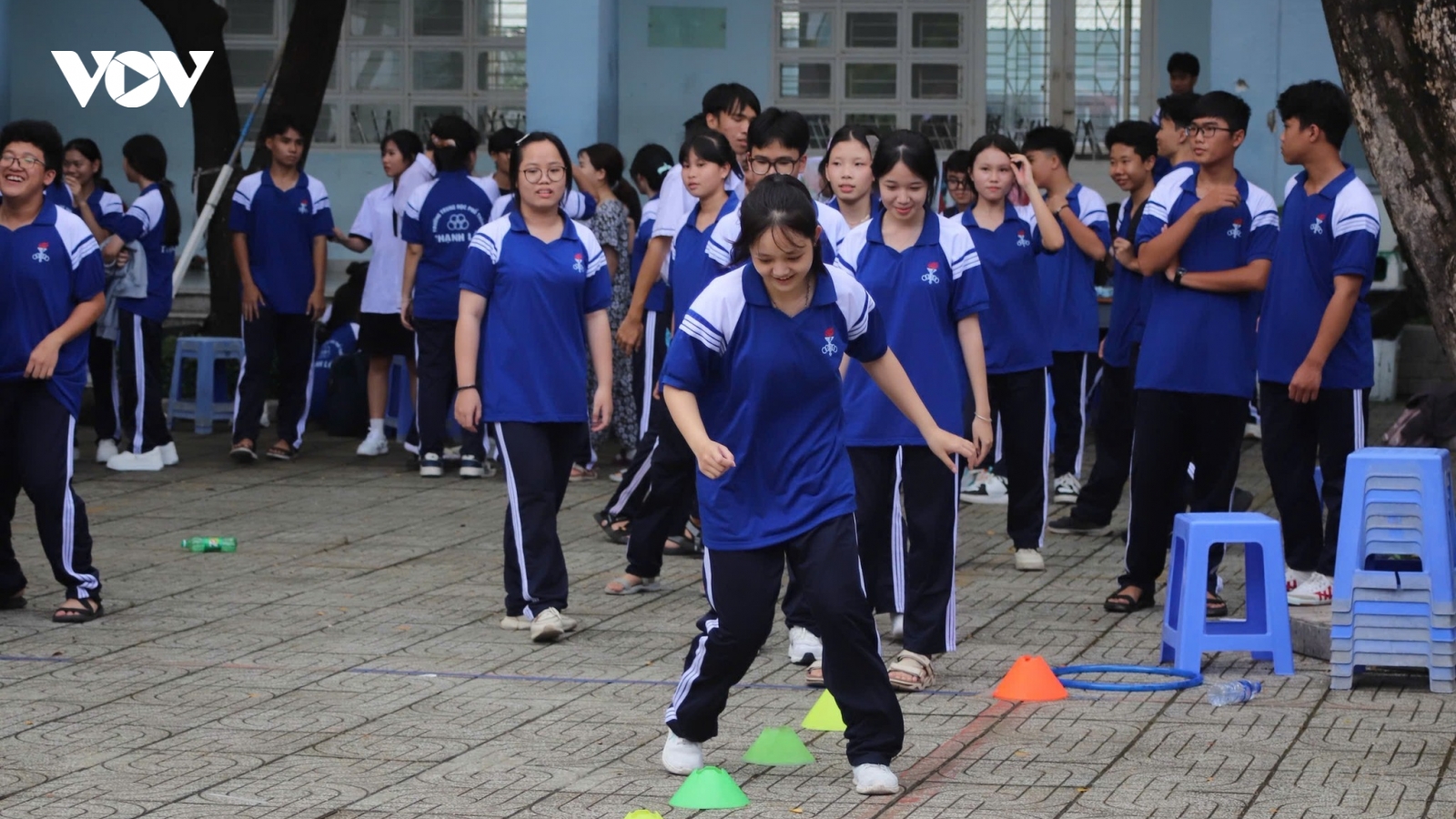 TP.HCM sẽ hạn chế học sinh dùng điện thoại giờ ra chơi từ 2026