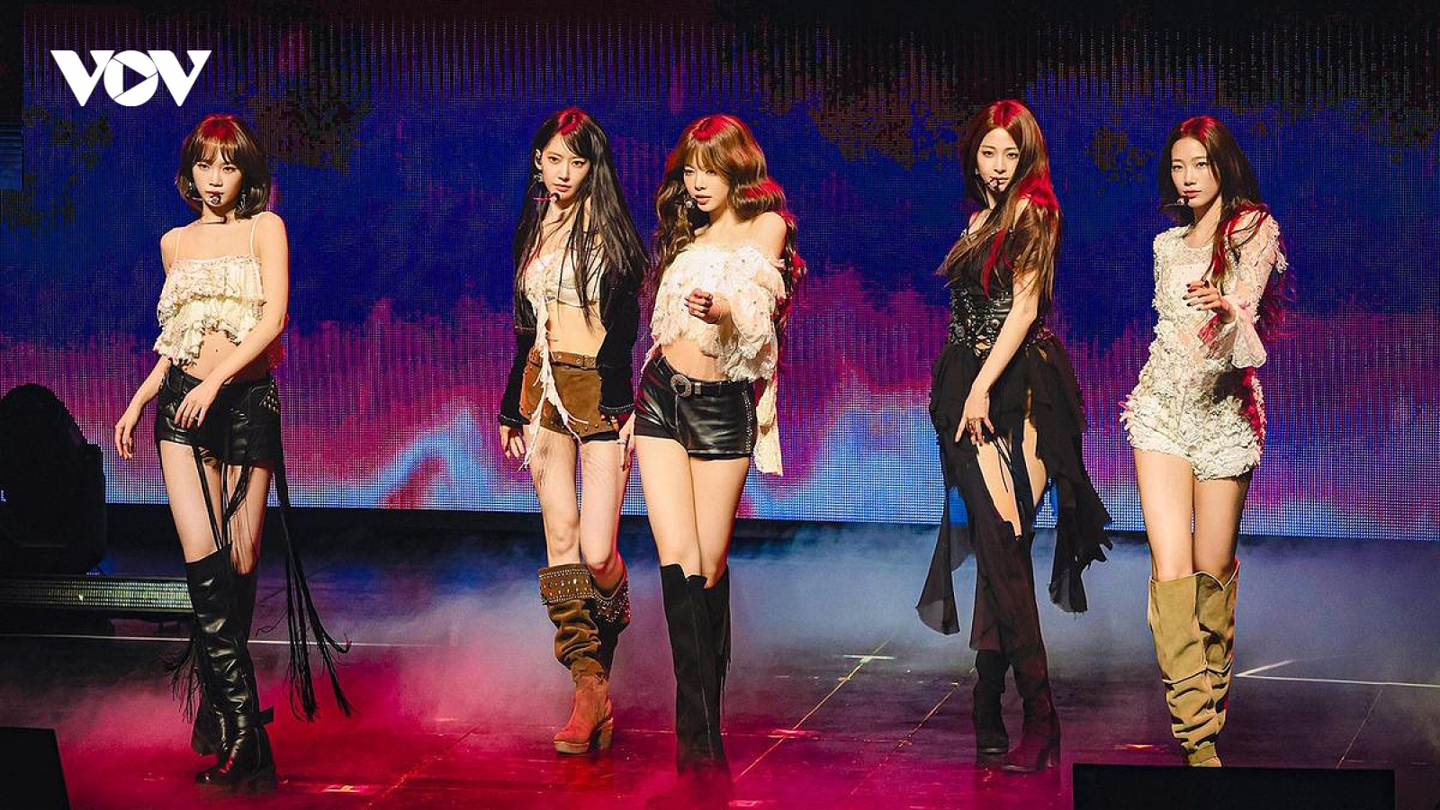K-pop tháng 10 sẽ bùng nổ với sự góp mặt của tân binh và những tên tuổi lớn