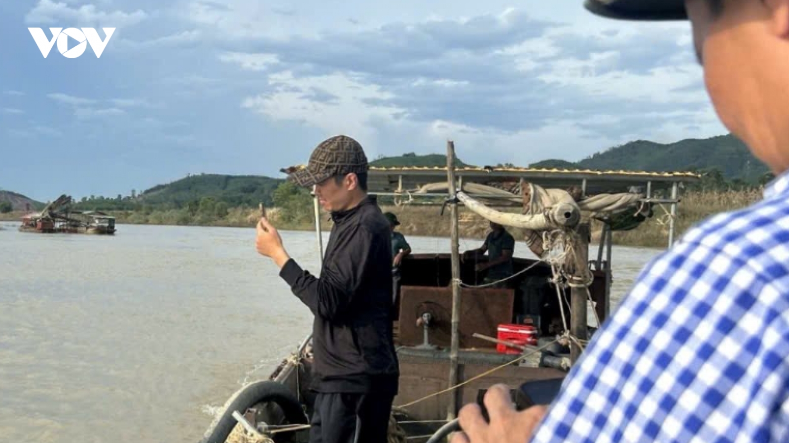 Bổ sung đối tượng và gia hạn kiểm tra hoạt động khai thác cát, sỏi tại Nghệ An