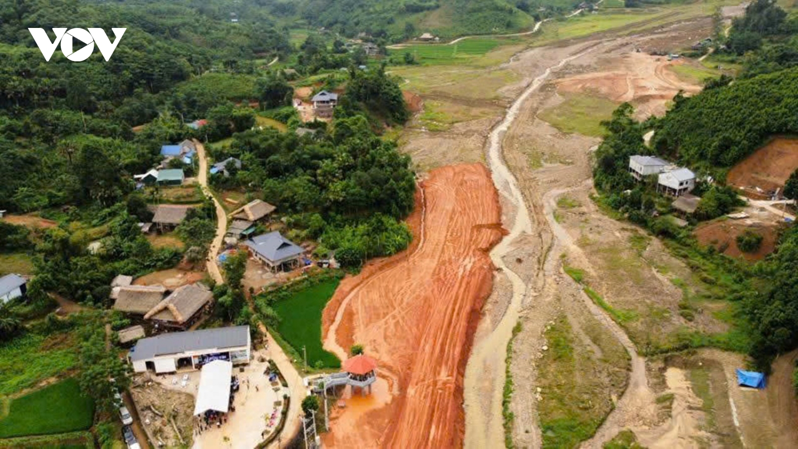 Lễ tưởng niệm 1 năm sau thảm họa lũ quét tại Làng Nủ