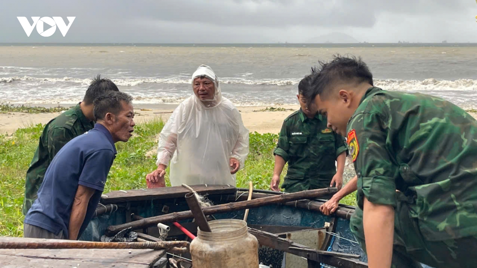 Ứng phó bão số 10: Đà Nẵng di dời dân vùng ngập lụt, sạt lở trước 19h tối 27/9