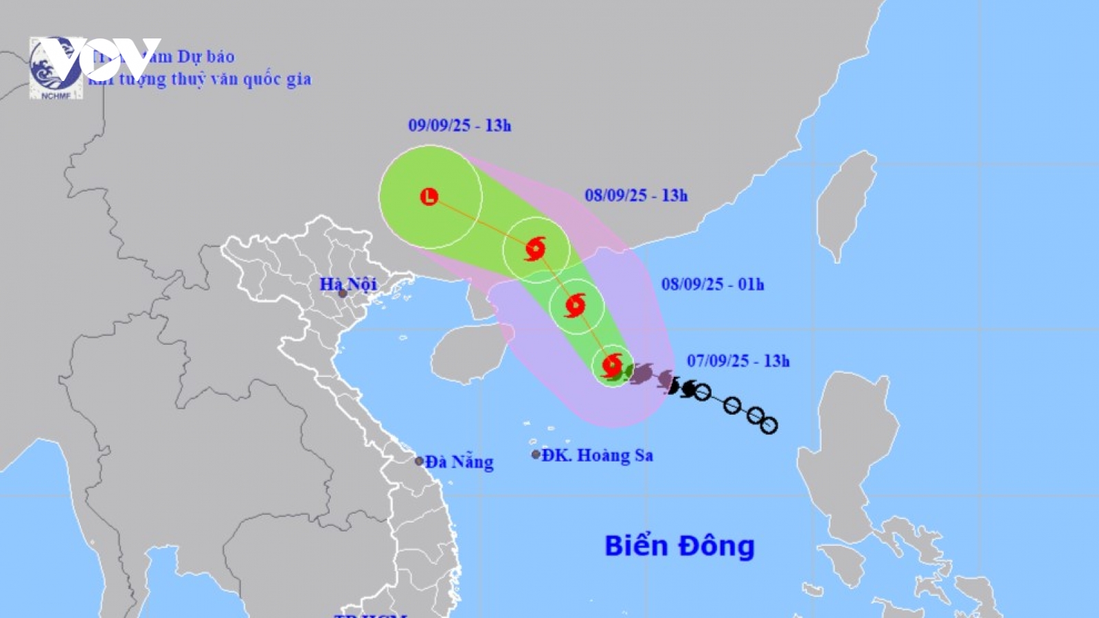 Bão số 7 di chuyển theo hướng Tây Bắc