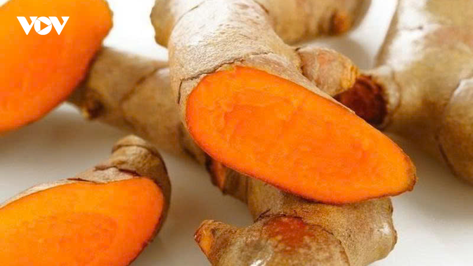 Nghệ tươi - “thần dược” tự nhiên cho người đau dạ dày
