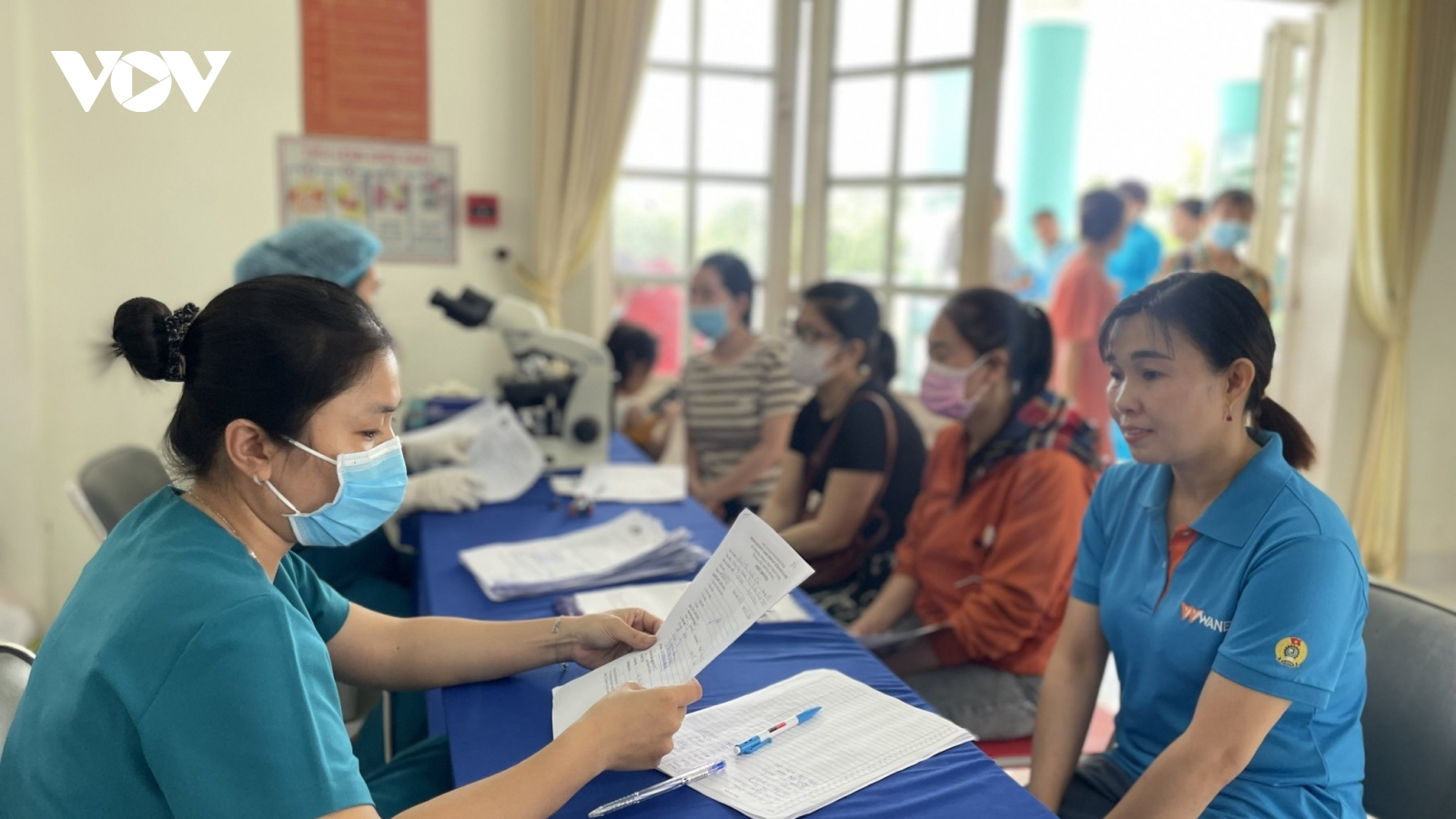 Lợi ích kép khi người lao động được chăm sóc sức khỏe