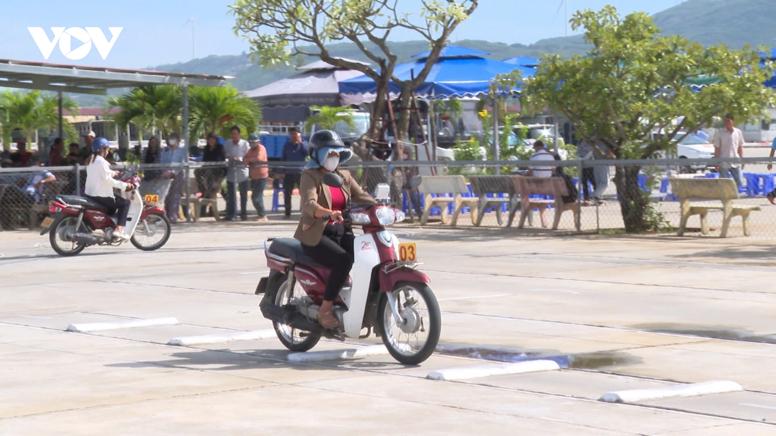 Ngư dân xã đảo Nhơn Châu được thi, cấp giấy phép lái xe hạng A1 miễn phí