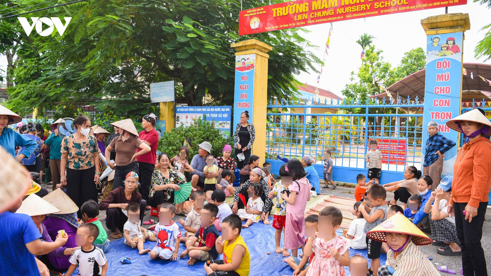 Phụ huynh cho con nghỉ học để phản đối việc đi học xa nhà, Chủ tịch Bắc Ninh chỉ đạo khẩn