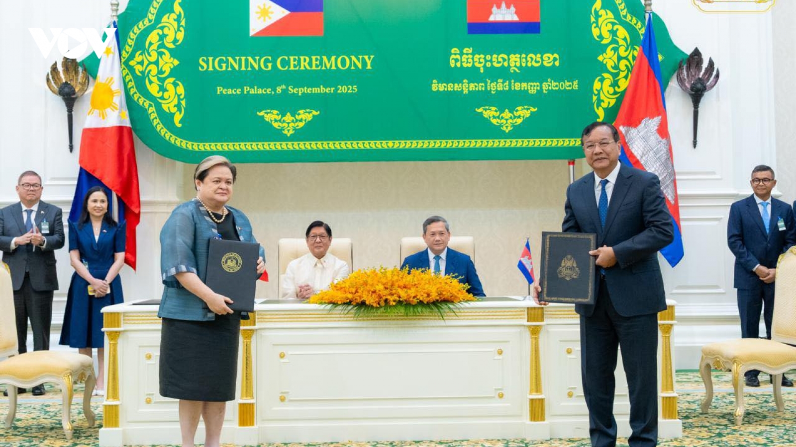 Philippines và Campuchia tăng cường hợp tác chống lừa đảo và buôn người