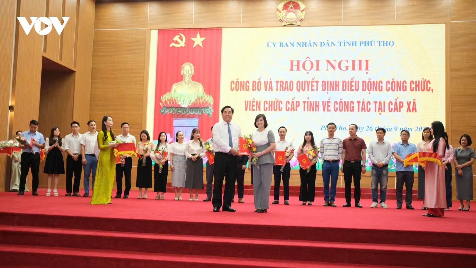 Phú Thọ điều động, biệt phái gần 400 cán bộ công chức về cấp xã