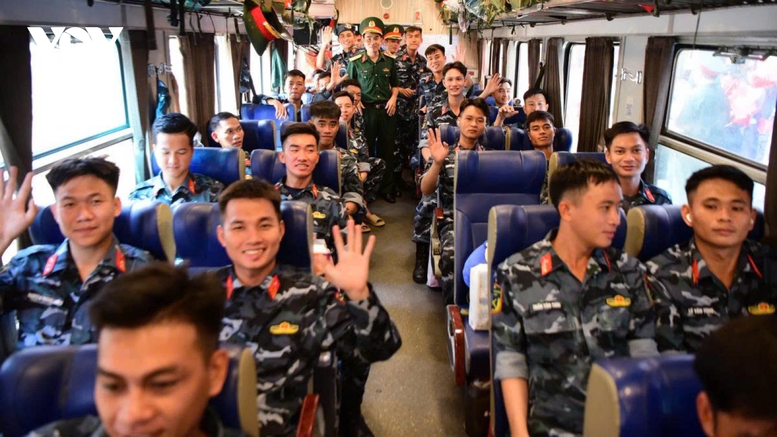 Farewell for troops returning from National Day A80 celebration