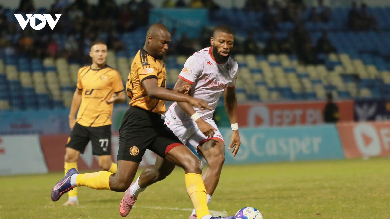 Kết quả V-League hôm nay 20/9: Thanh Hóa tạm thoát vị trí cuối bảng