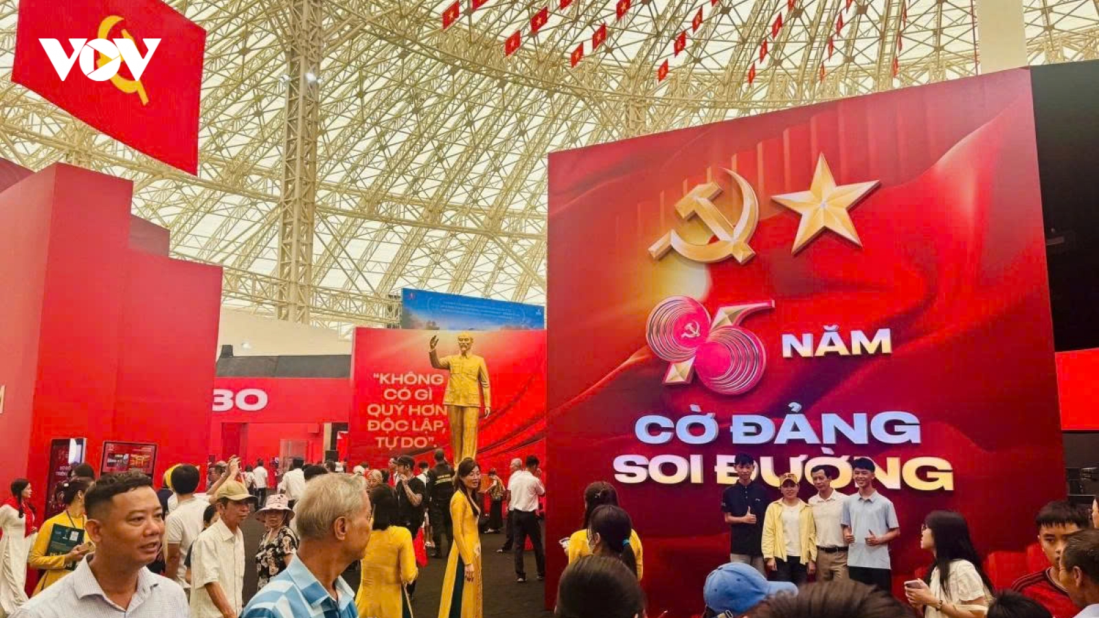 Kéo dài thời gian triển lãm “80 năm hành trình Độc lập-Tự do-Hạnh phúc” đến ngày 15/9