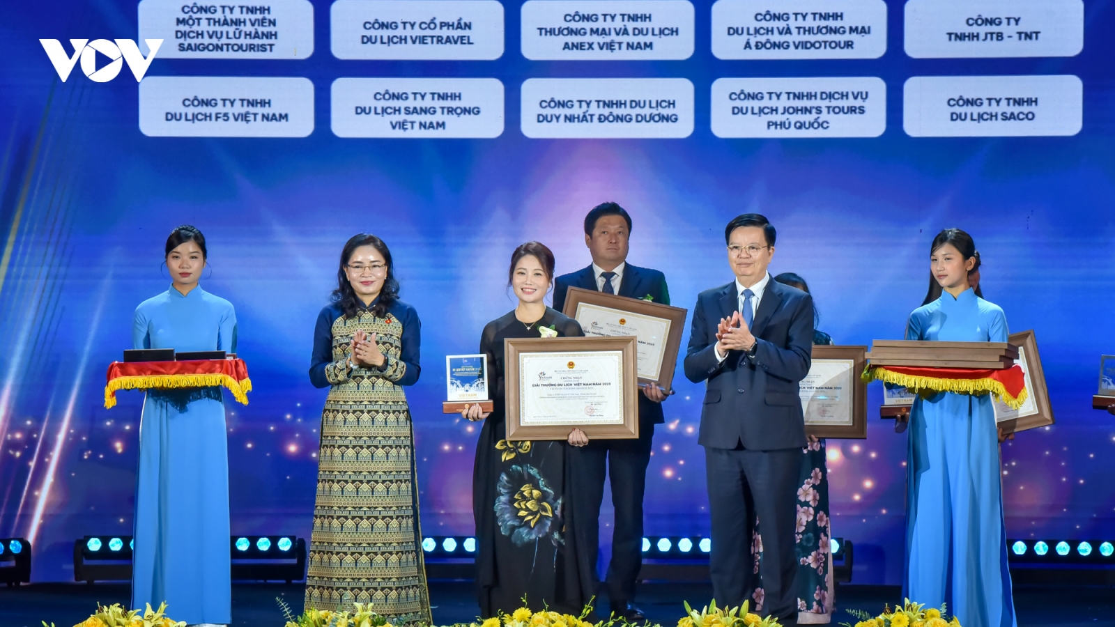 F5 Việt Nam nhận giải Doanh nghiệp lữ hành quốc tế đón khách du lịch vào Việt Nam tốt nhất