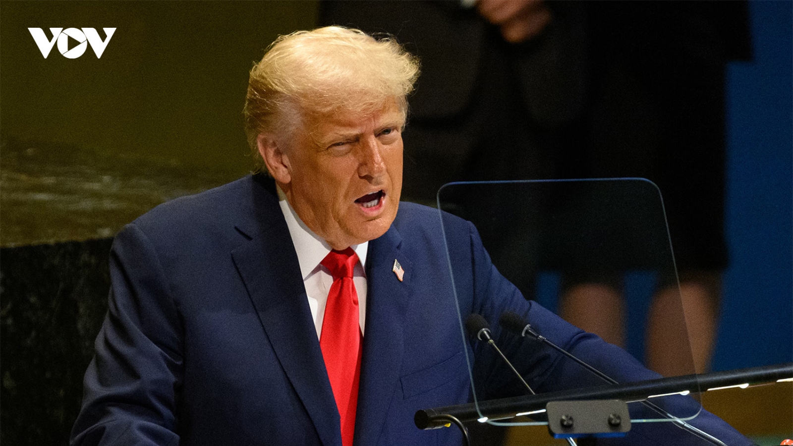 “Chiến thuật đàm phán” đằng sau phát ngôn cứng rắn của ông Trump với Nga