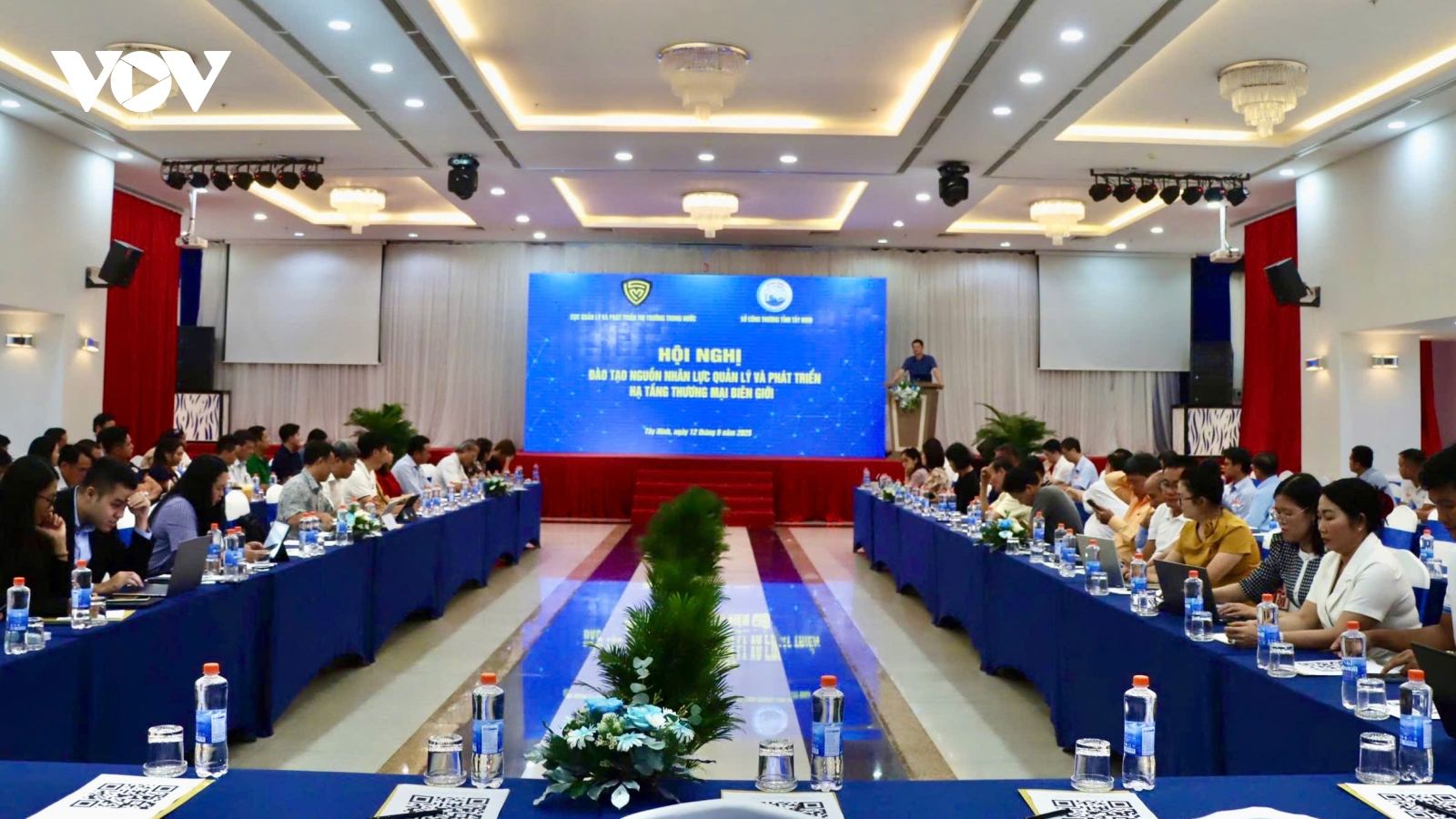 Hội nghị đào tạo nguồn nhân lực quản lý và phát triển hạ tầng thương mại biên giới Việt Nam